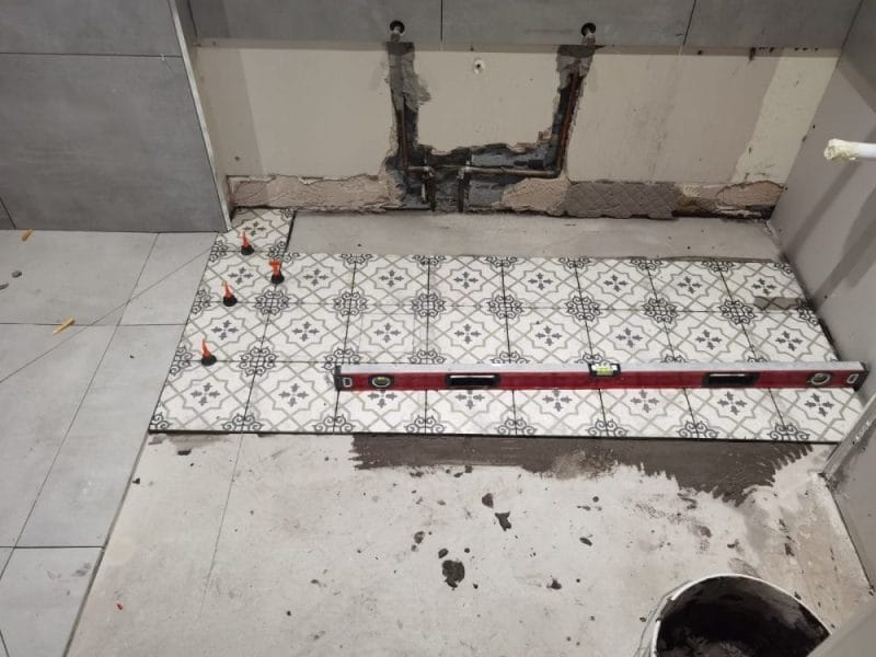 Surrey bathroom fitters-image